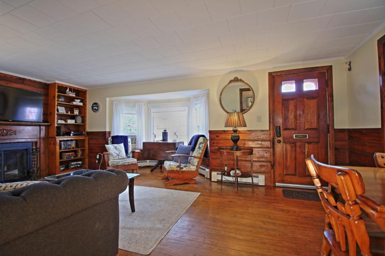 Lofted Cape Cottage By Leavetown Vacations South Yarmouth Exterior photo