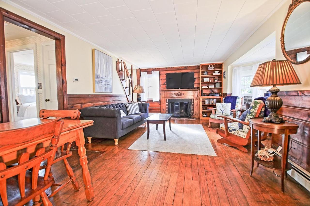 Lofted Cape Cottage By Leavetown Vacations South Yarmouth Exterior photo