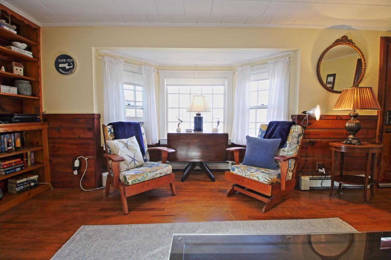 Lofted Cape Cottage By Leavetown Vacations South Yarmouth Exterior photo